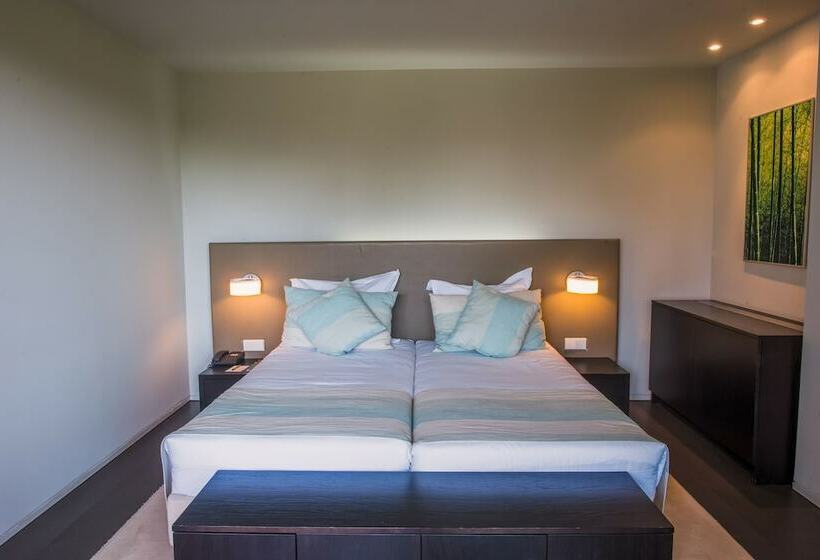 جناح, The Editory by The Sea Troia Comporta