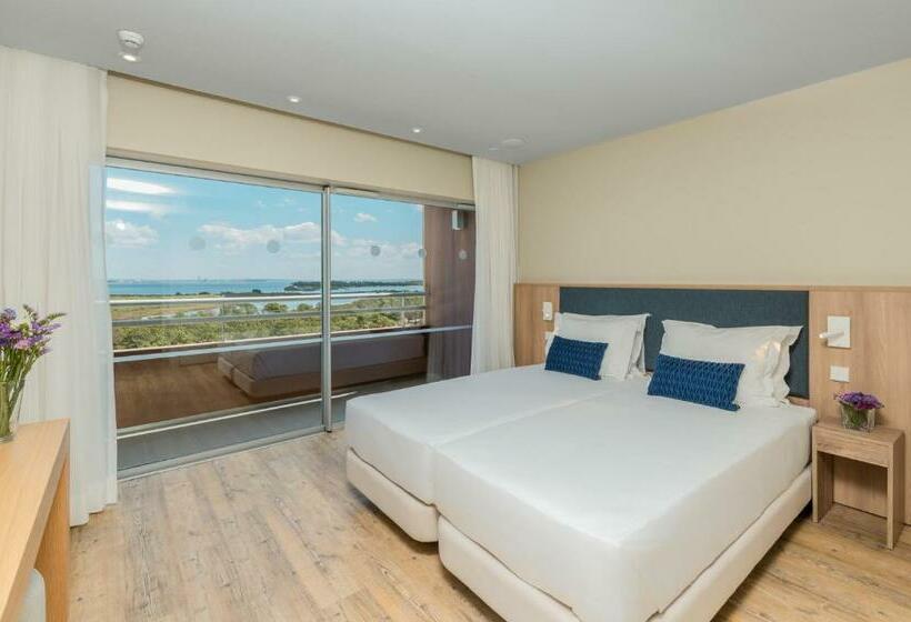 جناح بريميوم, The Editory by The Sea Troia Comporta