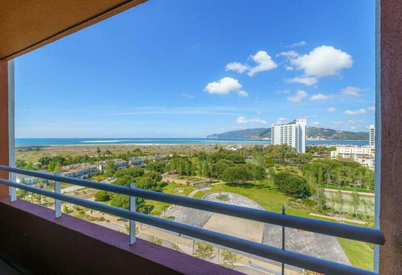 جناح بريميوم غرفتين نوم, The Editory by The Sea Troia Comporta