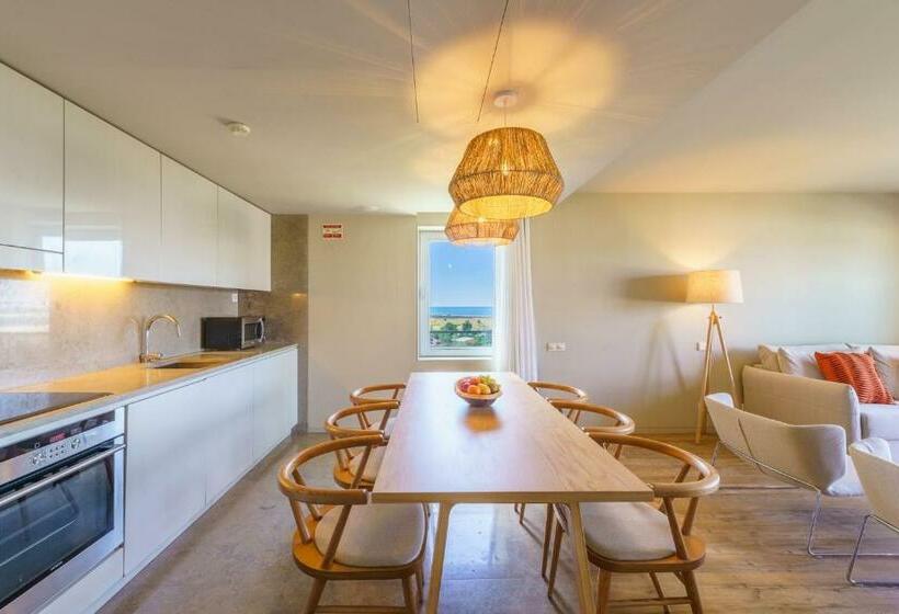 جناح بريميوم غرفتين نوم, The Editory by The Sea Troia Comporta