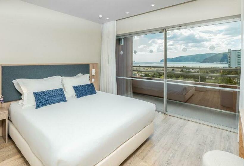 جناح بريميوم مطل علي البحر, The Editory by The Sea Troia Comporta