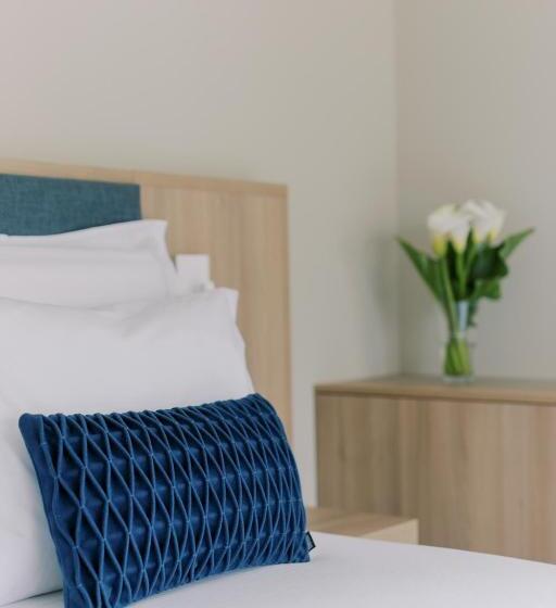 جناح, The Editory by The Sea Troia Comporta