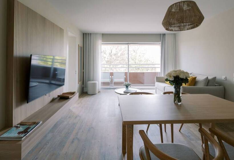 جناح, The Editory by The Sea Troia Comporta