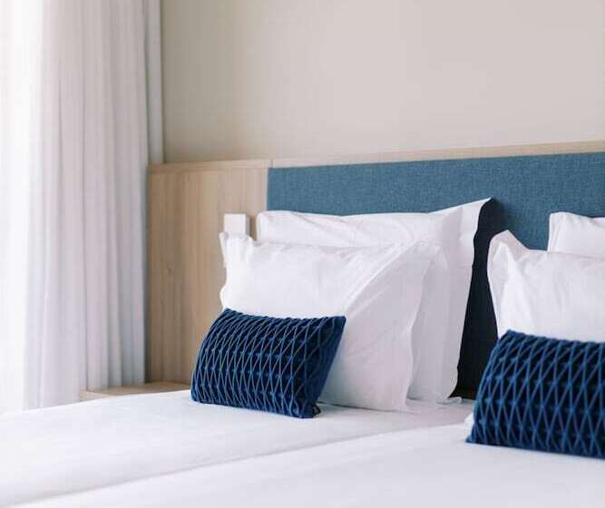 جناح بريميوم, The Editory by The Sea Troia Comporta