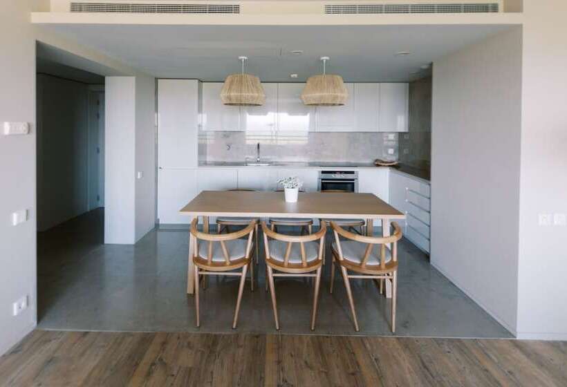 جناح بريميوم غرفتين نوم, The Editory by The Sea Troia Comporta