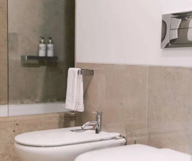 2 Bedrooms Premium Apartment River View, The Pearl Troia