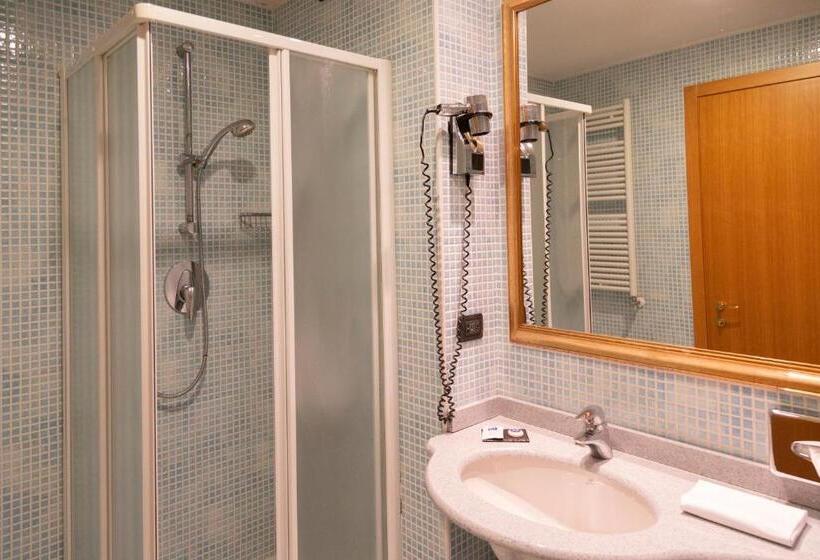 חדר סטנדרט, Ih Hotels Milano St. John