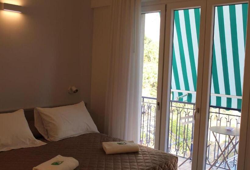 غرفة قياسية مزوَّدة بشُرفة, Divina Holiday   Rooms