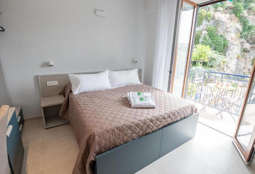 غرفة قياسية مزوَّدة بشُرفة, Divina Holiday   Rooms