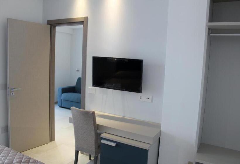 غرفة ديلوكس مزودة بشرفة, Divina Holiday   Rooms