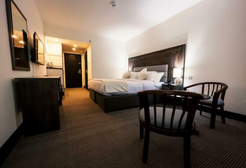 اتاق لوکس, Petra Castle