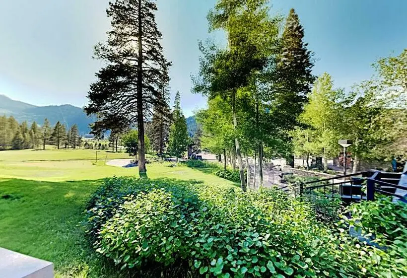 Talo 1 Makuuhuone, Resort At Squaw Creek S 128