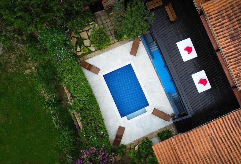 اتاق سوپریور خانوادگی, Pousada Do Adriano