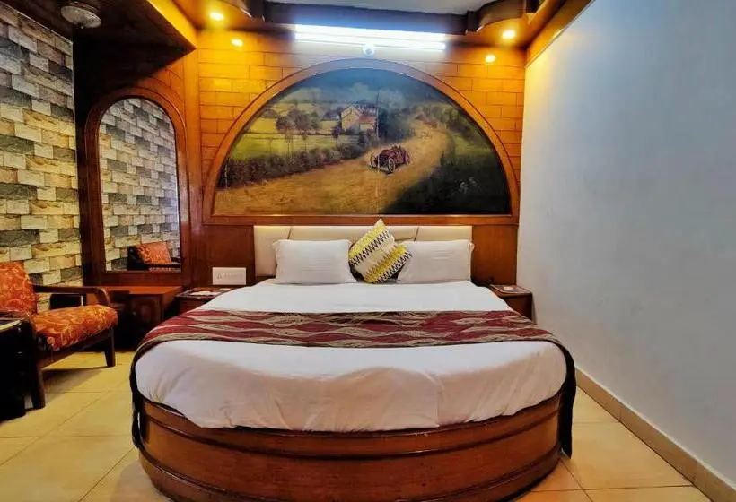 اتاق لوکس, Auckland Hotel And Restaurant Near Mall Road