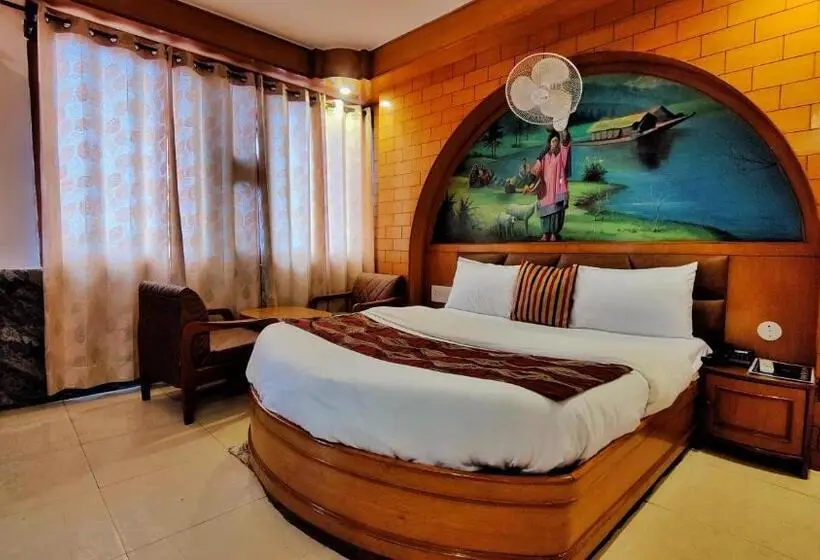 اتاق سوپریور, Auckland Hotel And Restaurant Near Mall Road