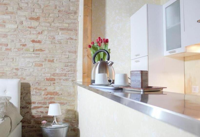 带花园景观的标准工作室, B&b Casa Fanny Riviera Del Conero