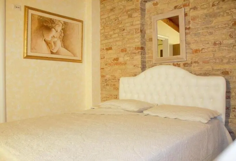 キングサイズベッドのスタンダードルーム, B&b Casa Fanny Riviera Del Conero