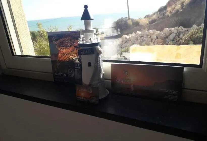 اتاق استاندارد با بالکن, Al Faro