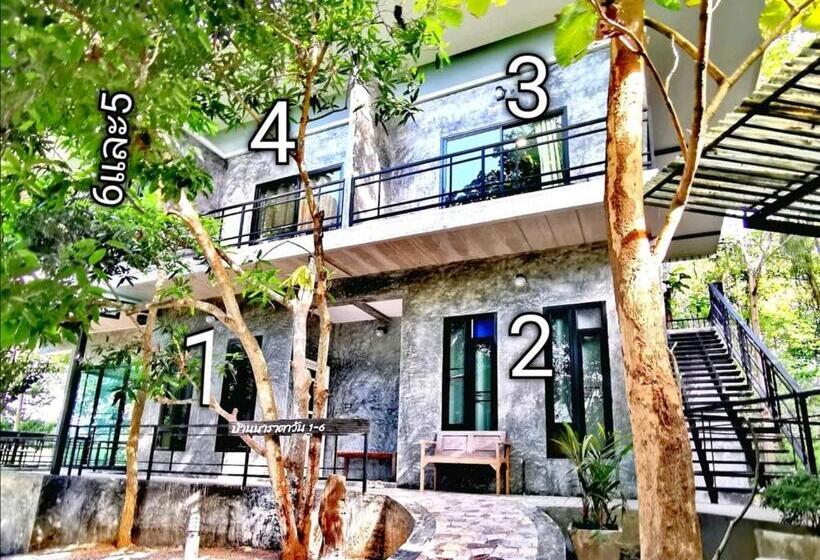 Номер Стандарт Трехместный, Baan Naratawan