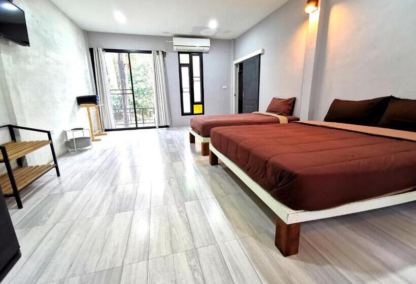 Номер Стандарт Трехместный, Baan Naratawan