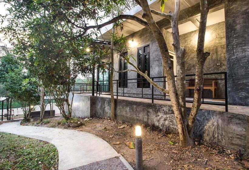 Трехместный Номер Deluxe Вид на Море, Baan Naratawan