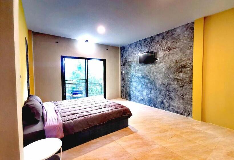 Номер Стандарт с Балконом, Baan Naratawan