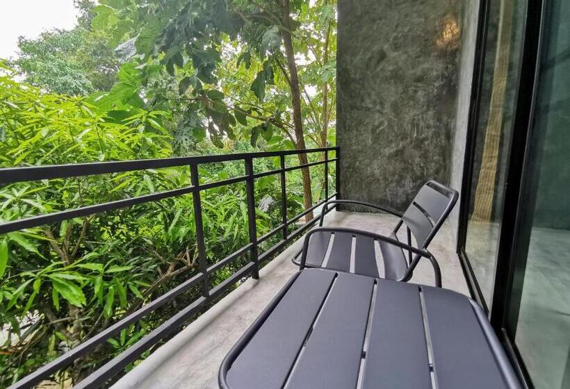 Стандартный Номер Кровать Кинг, Baan Naratawan