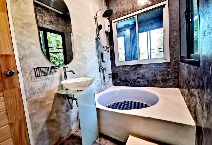 Номер Deluxe Вид на Море, Baan Naratawan