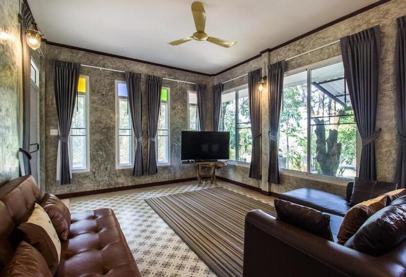 Дом 2 Спальни, Baan Naratawan