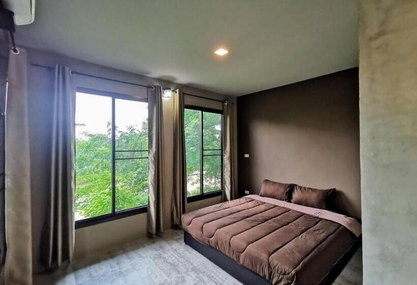 Номер Стандарт Вид на Горы, Baan Naratawan