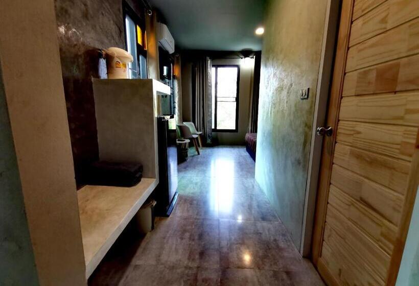 Номер Стандарт Вид на Горы, Baan Naratawan