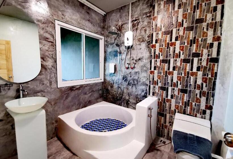 Номер Стандарт Вид на Горы, Baan Naratawan