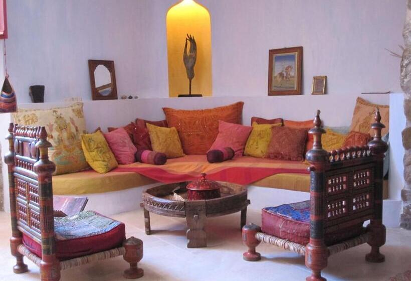 סוויטת סופריור, Can Serola