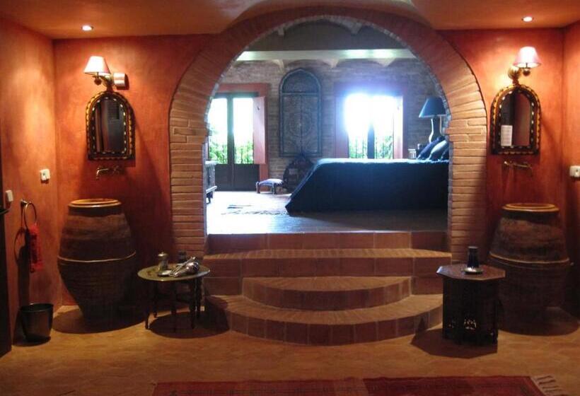 סוויטת סופריור, Can Serola