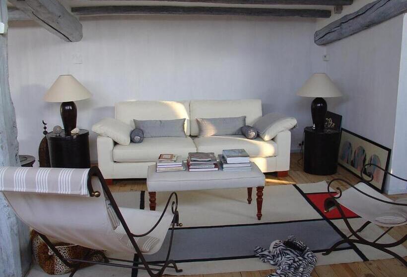 דירת חדר, Can Serola