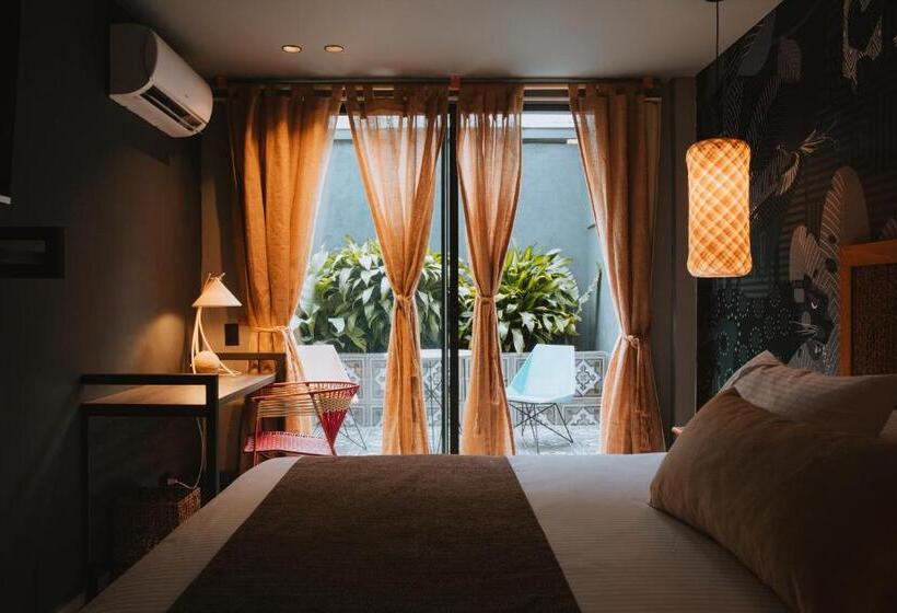 Suite with Terrace, Sui Boutique