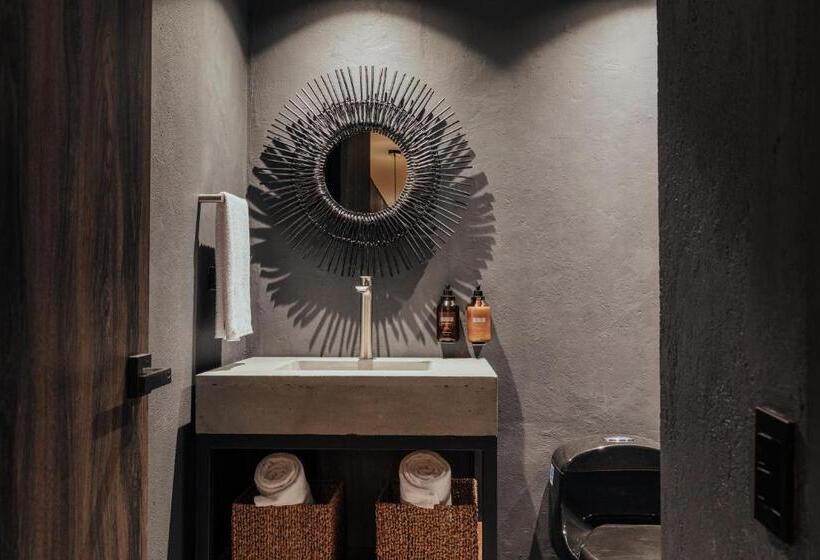 Suite with Terrace, Sui Boutique