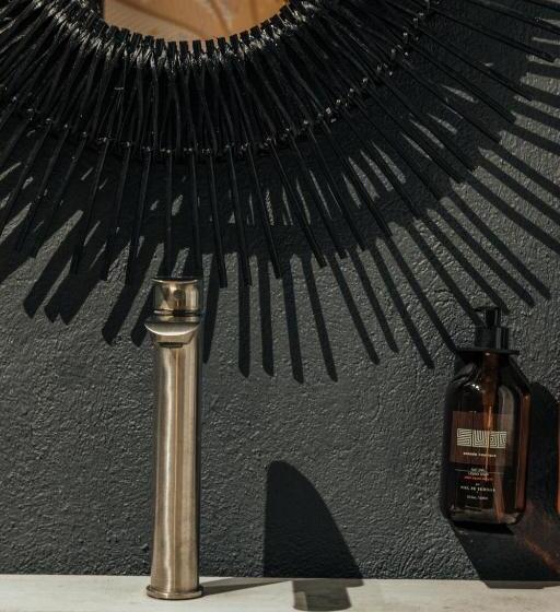 سوئیت با بالکن, Sui Boutique