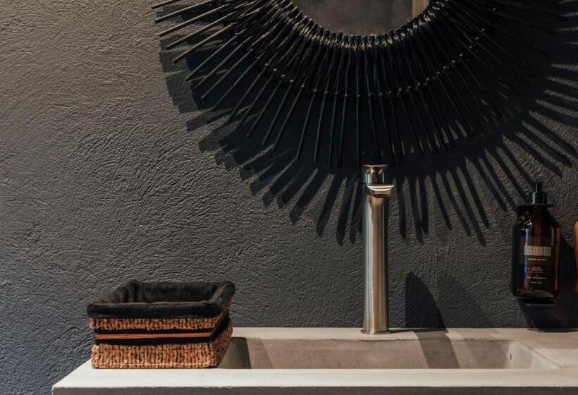 سوییت, Sui Boutique