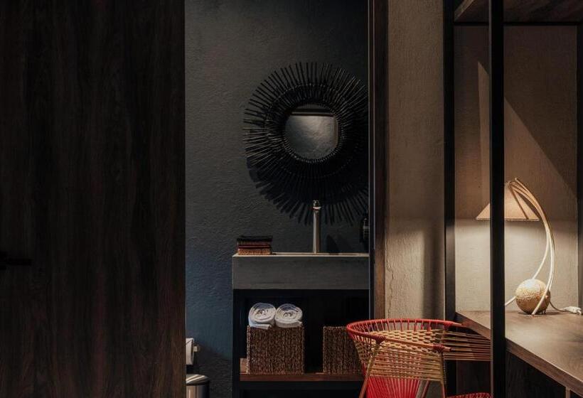 سوییت, Sui Boutique