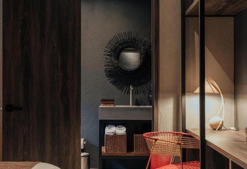 سوییت, Sui Boutique