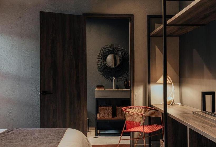 سوییت, Sui Boutique