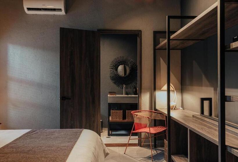 سوییت, Sui Boutique