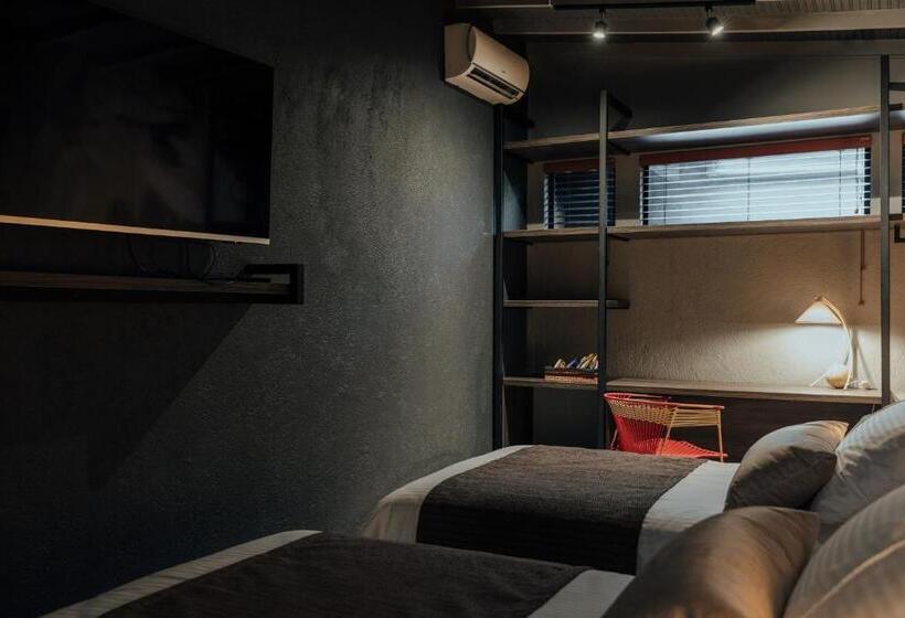 اتاق لوکس, Sui Boutique