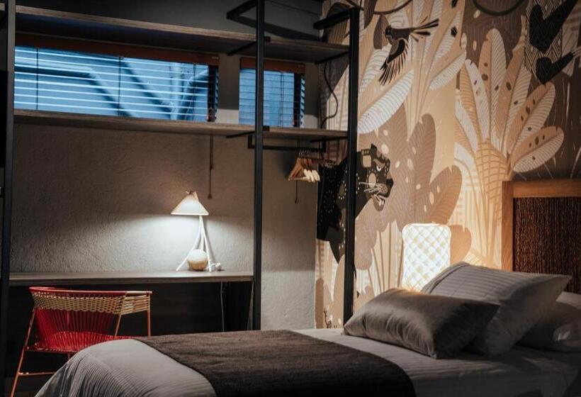 اتاق لوکس, Sui Boutique