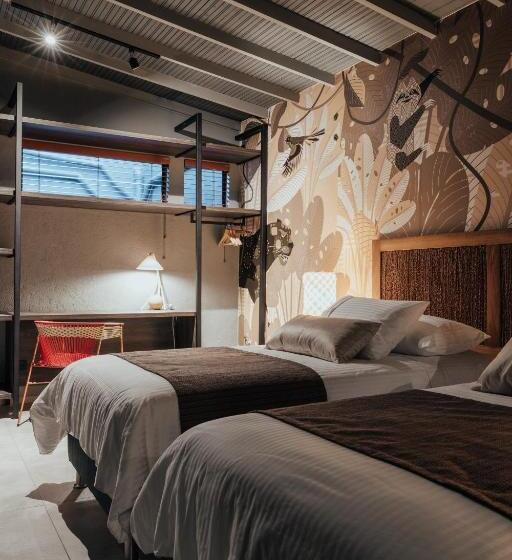 اتاق لوکس, Sui Boutique