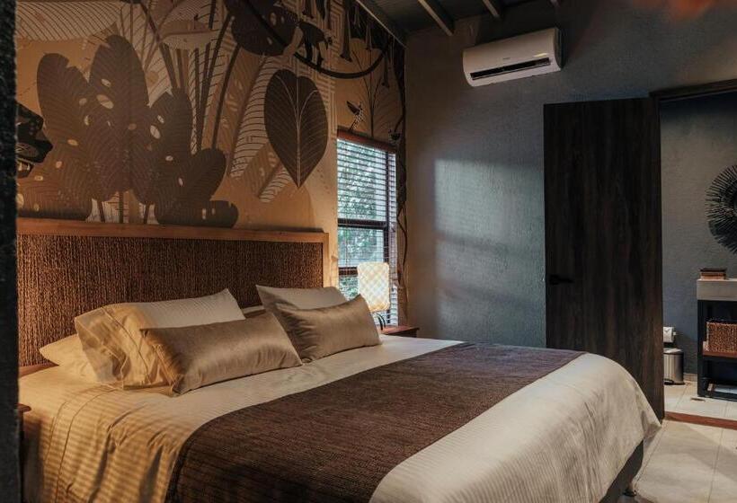 سوییت, Sui Boutique