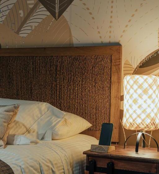 سوئیت با بالکن, Sui Boutique