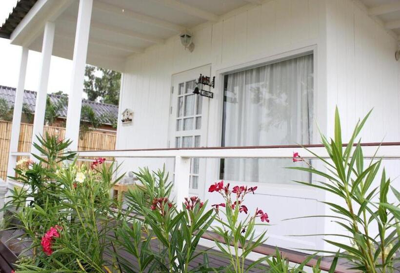 Номер Deluxe с Гидромассажем, Terrua Main Ten Villa Garden