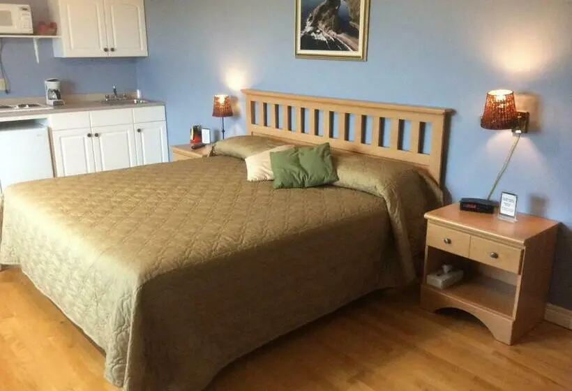 Standard-studio, Auberge Doucet Inn